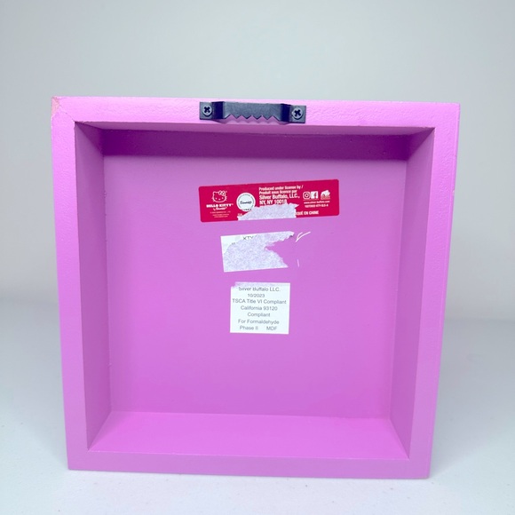 Hello Kitty Wall Decor - Picture 3 of 3